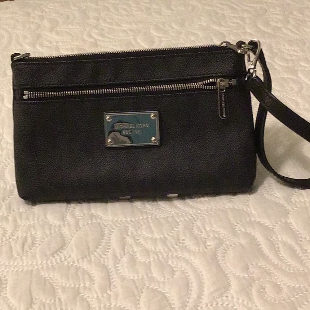 Michael Kors wristlet